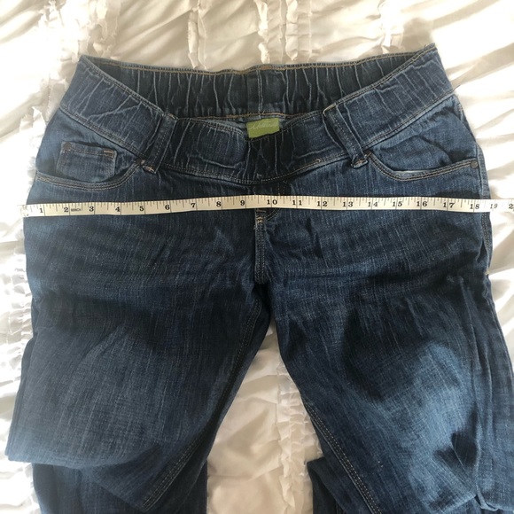 🟥3 for $20 sale🟥 Old Navy Maternity jeans 2 - Picture 6 of 8